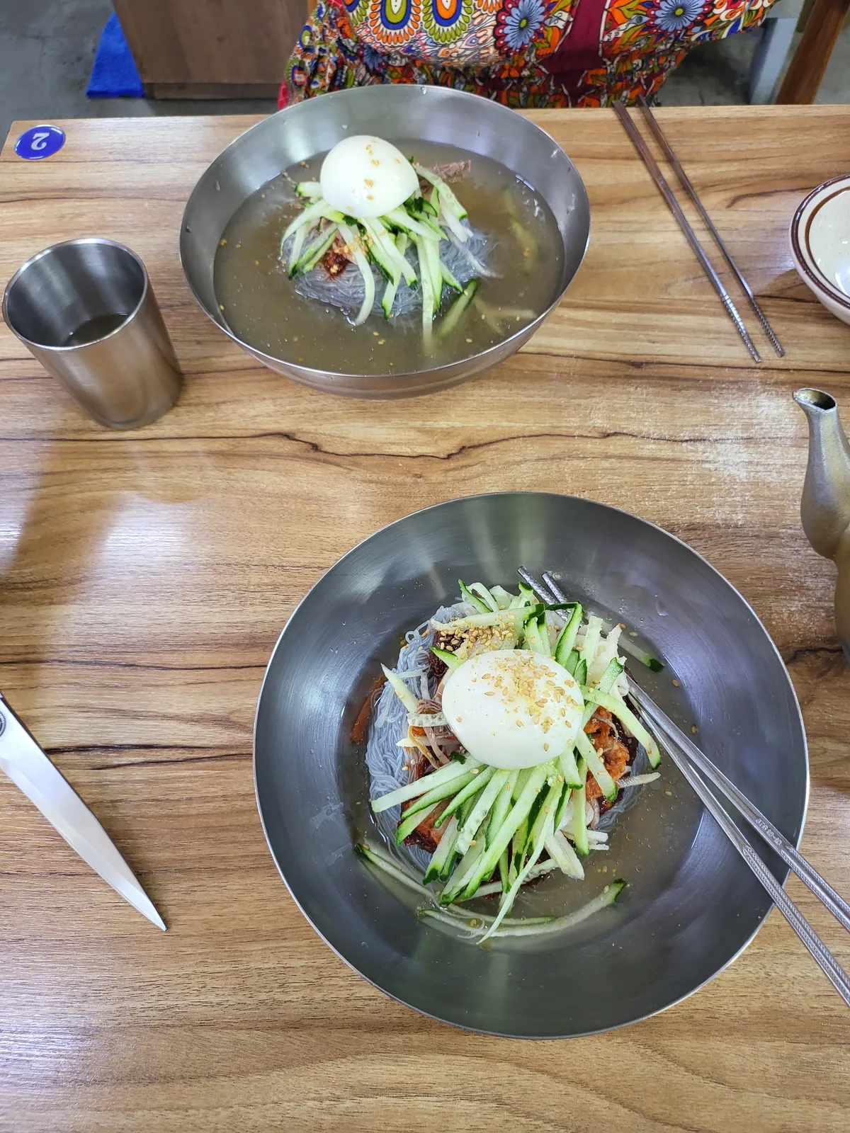 전국에서 냉면 가장 맛있는 집. 물도 맛있는데 비빔이 더 맛있다.