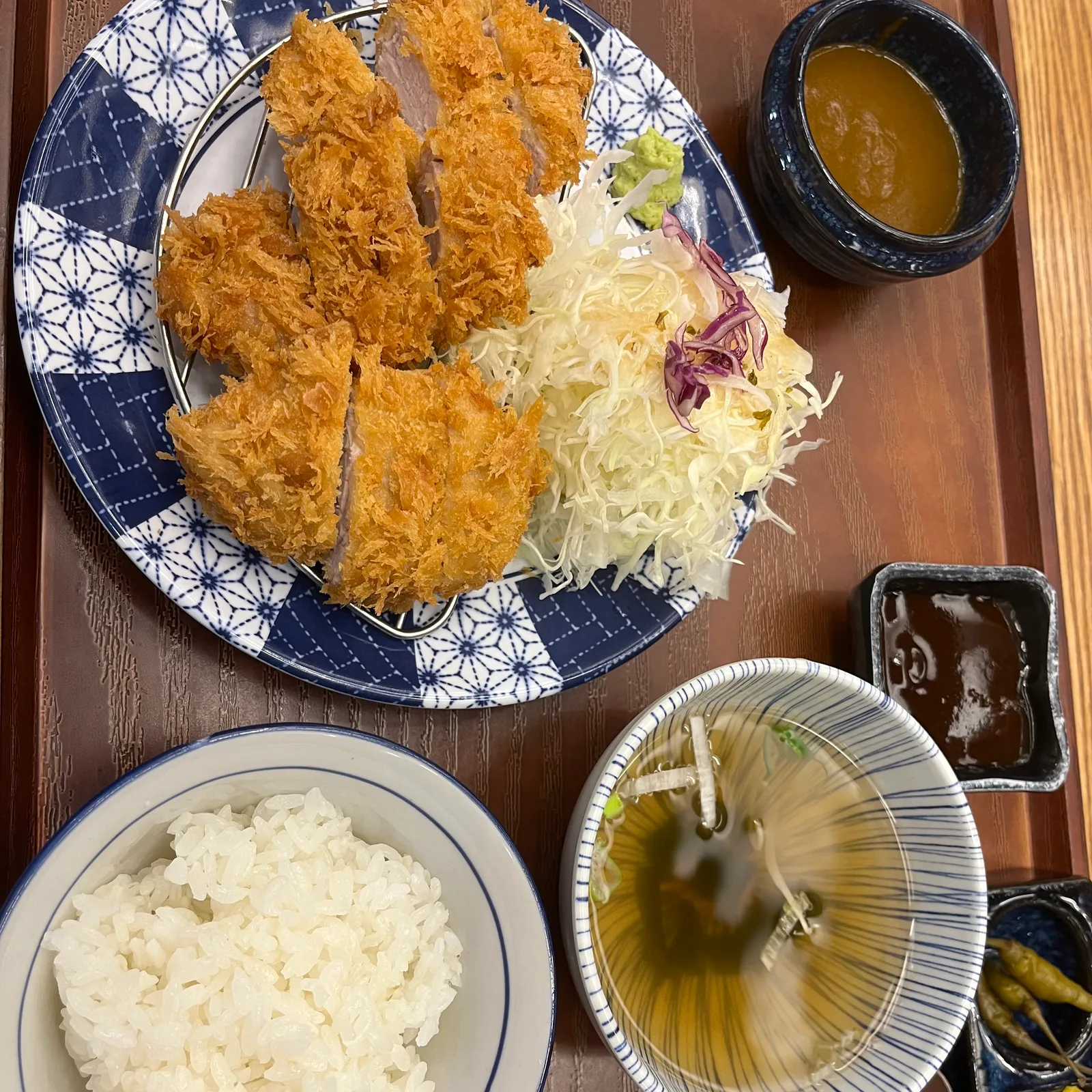 히레카츠 맛집이고 가격 비싸다